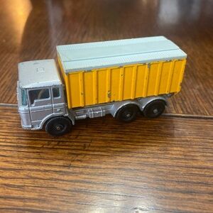 Vintage Matchbox Lesney  No. 47 C Daf Tipper Container Truck England 1968